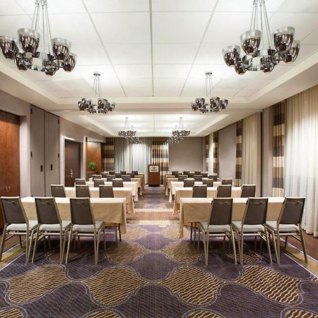 Sheraton Pittsburgh Airport Hotel Coraopolis Buitenkant foto
