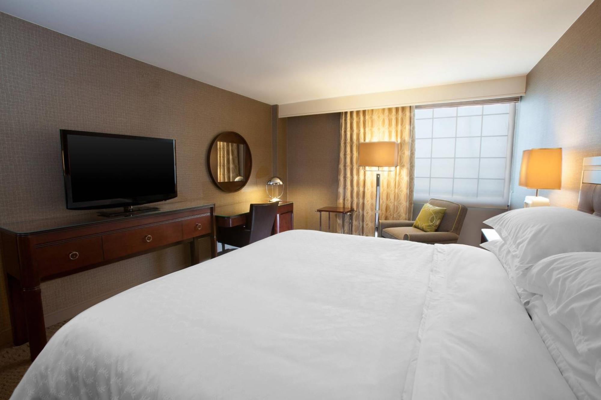 Sheraton Pittsburgh Airport Hotel Coraopolis Buitenkant foto