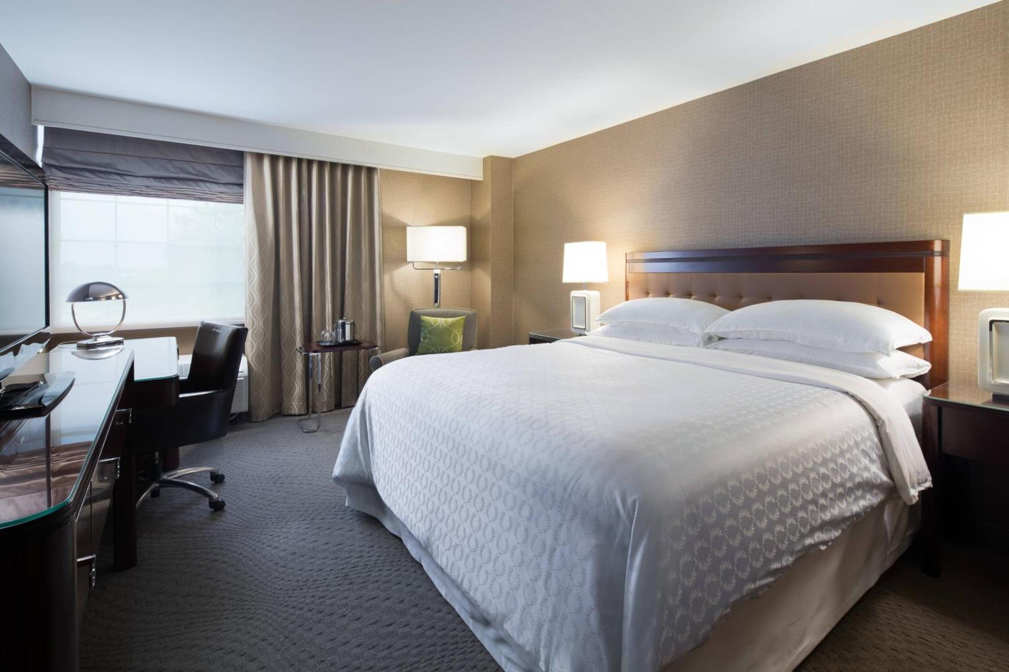Sheraton Pittsburgh Airport Hotel Coraopolis Buitenkant foto