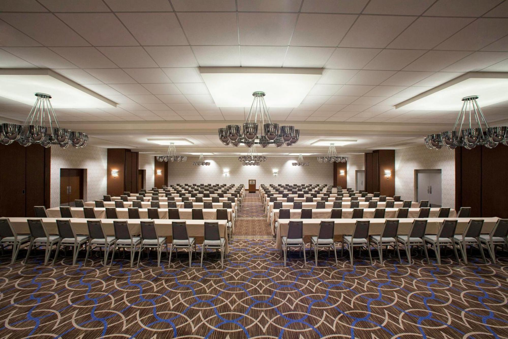 Sheraton Pittsburgh Airport Hotel Coraopolis Buitenkant foto
