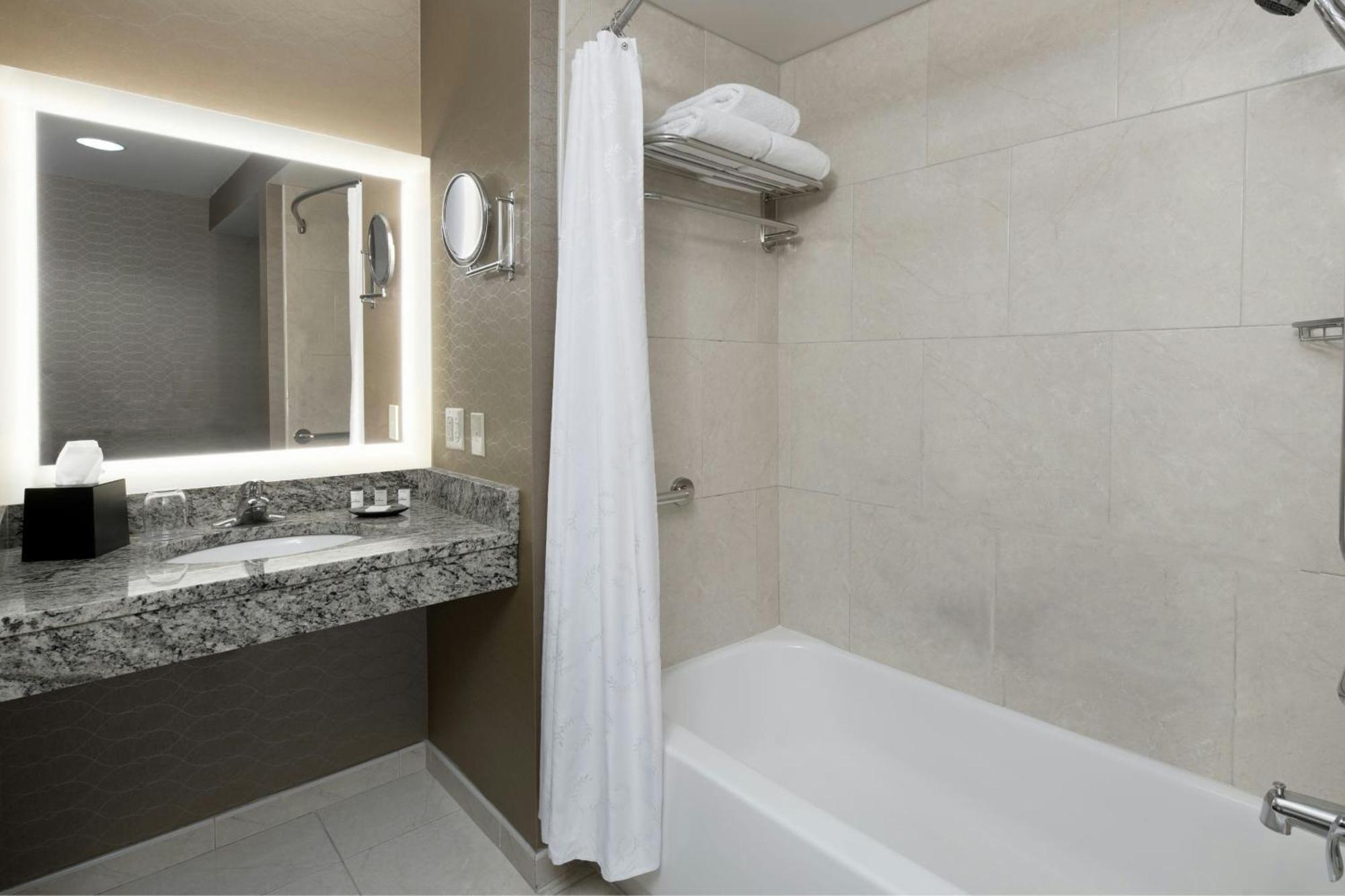 Sheraton Pittsburgh Airport Hotel Coraopolis Buitenkant foto