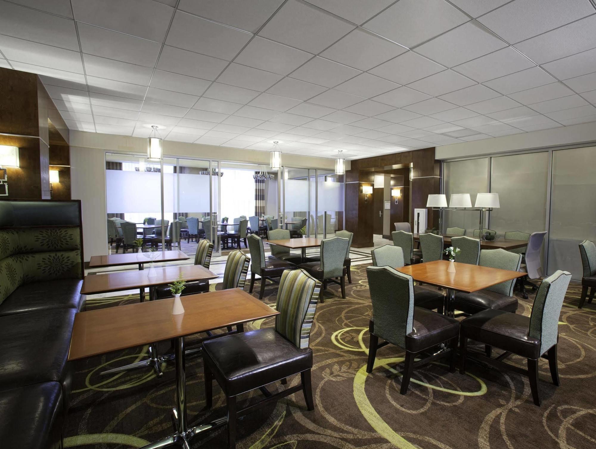 Sheraton Pittsburgh Airport Hotel Coraopolis Buitenkant foto